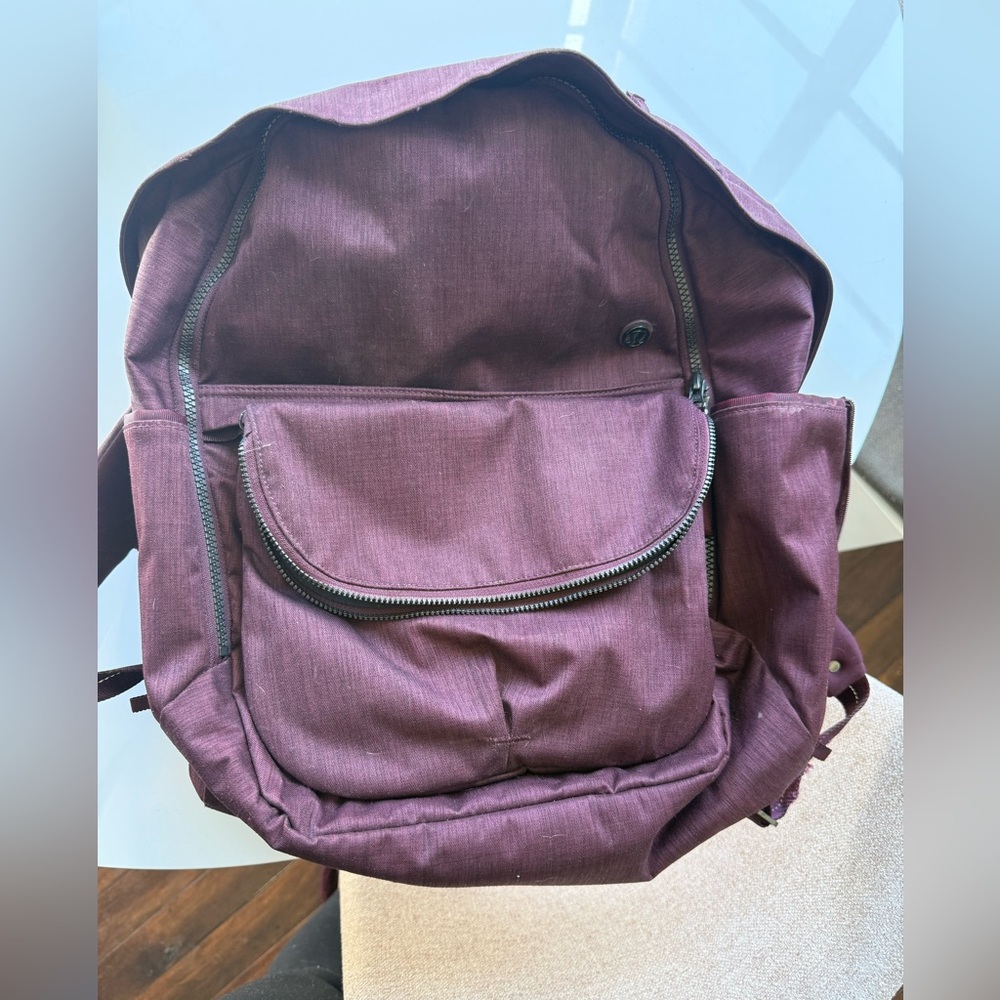 Lululemon backpack w/ removable pouch/waist bag, purple